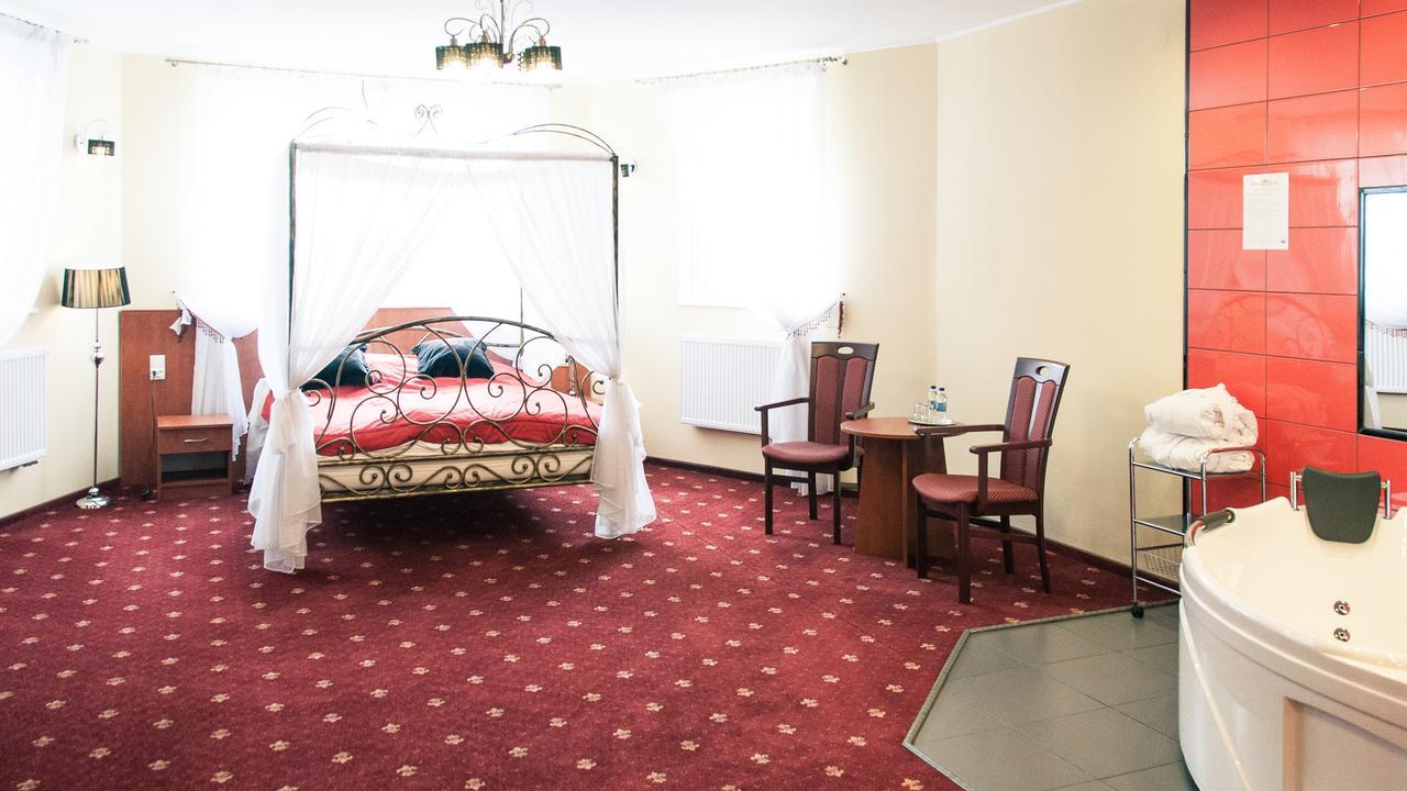 Hotel Kalchem Brzozie Eksteriør billede